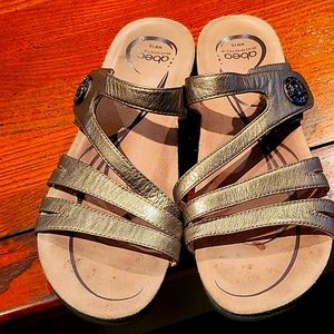 Abeo Sandals